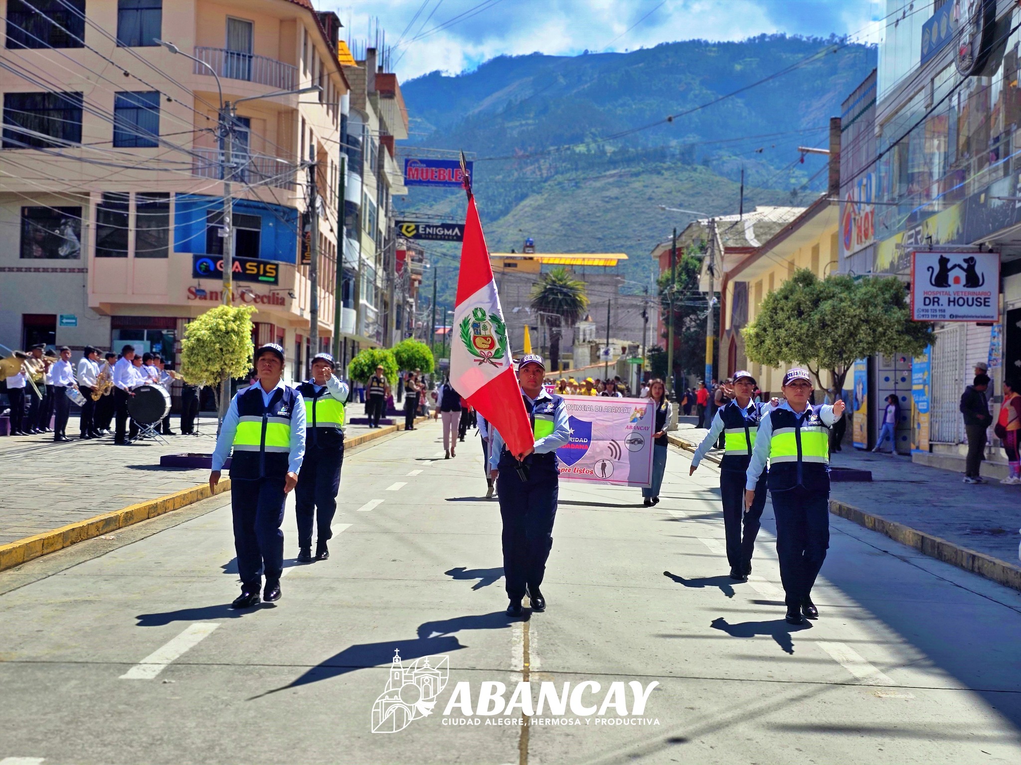 📢 Municipalidad Provincial De Abancay Reafirma Su Compromiso Con La Seguridad Ciudadana En El 27° Aniversario De Juntas Vecinales 🚨🤝