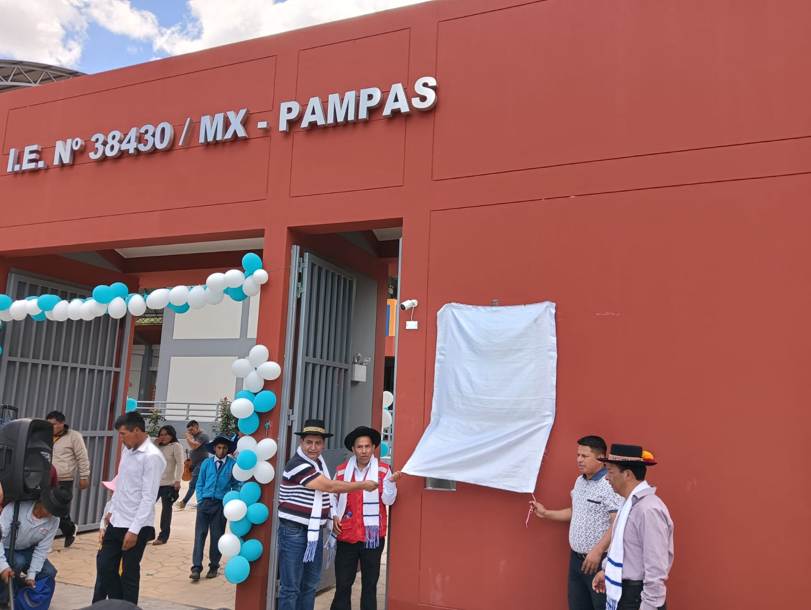 Con una inversión de más de 14 millones de soles, la nueva infraestructura beneficiará a 40 estudiantes de la región con espacios educativos inclusivos y de calidad.