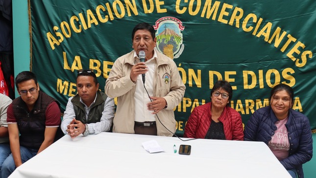 Comerciantes reciben infraestructura mejorada del Mercado Municipal