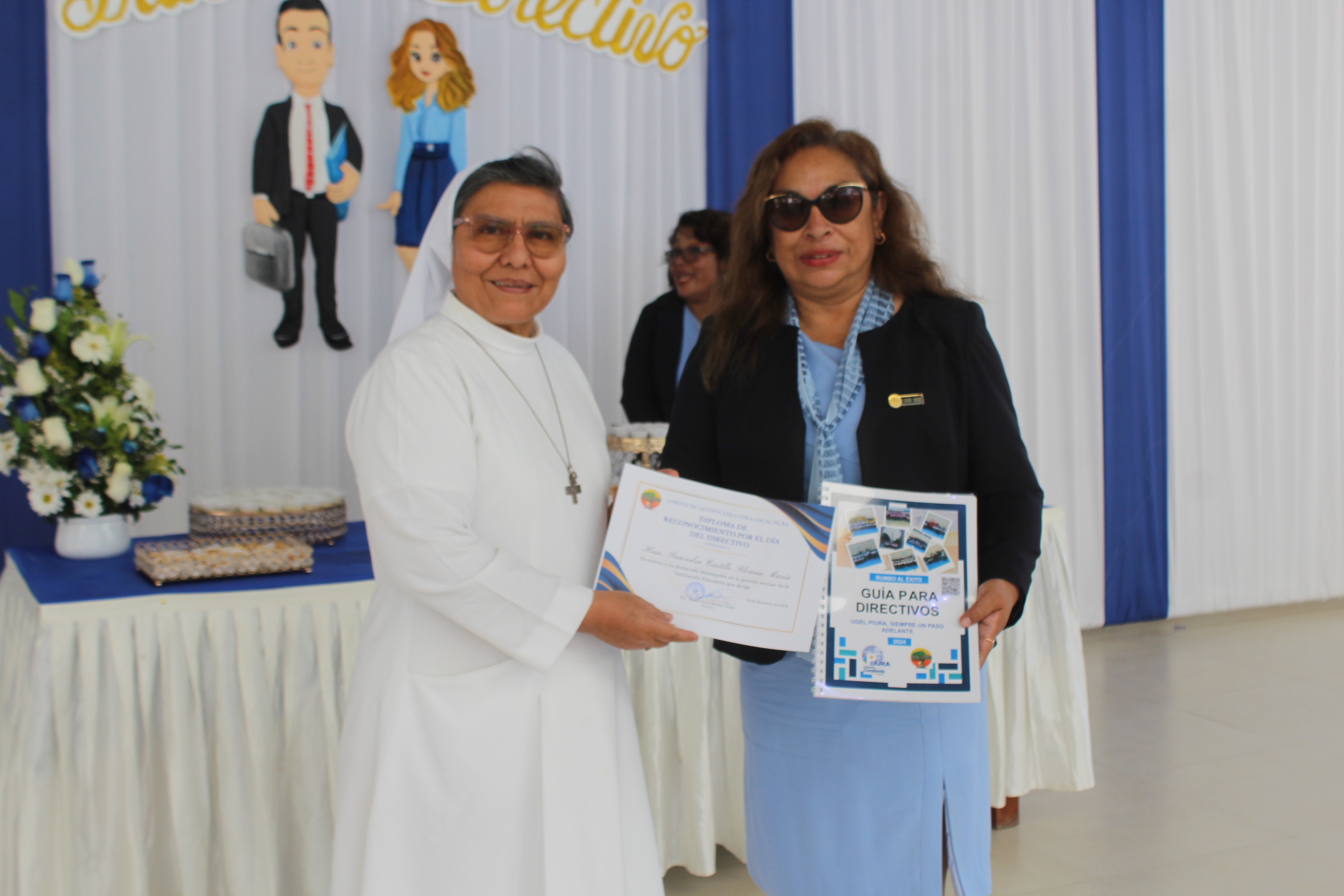 UGEL Piura rinde homenaje a directivos y docentes cesantes por su liderazgo y dedicación 
