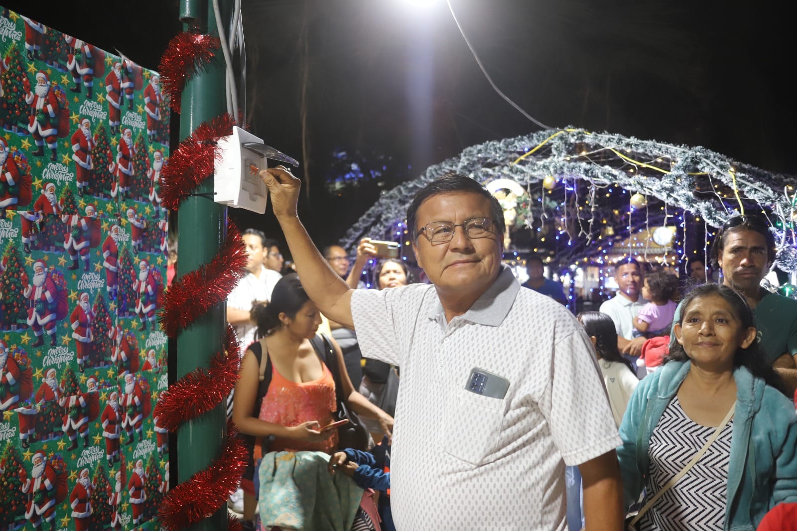 #MDMInforma | MÁNCORA  VIVE LA MAGIA DE LA NAVIDAD ✨ CON ENCENDIDO DE LUCES DEL ÁRBOL NAVIDEÑO 🌟  🎄