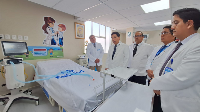 EsSalud inaugura Unidad de Cuidados Intermedios Pediátricos en el Hospital Almanzor Aguinaga, beneficiando a más de 120 menores al mes
