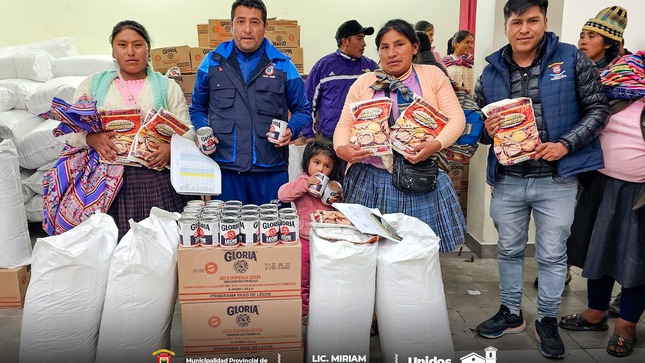 Archivo imagen de Entrega de Productos del Programa de Vaso de Leche a los 48 Comités de Paucartambo