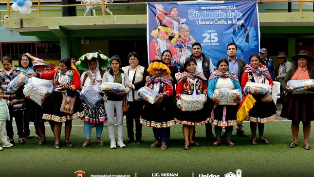Archivo imagen de Pasacalle y Ceremonia especial por el día Internacional de Eliminación de la Violencia contra la Mujer en la Provincia de Paucartambo