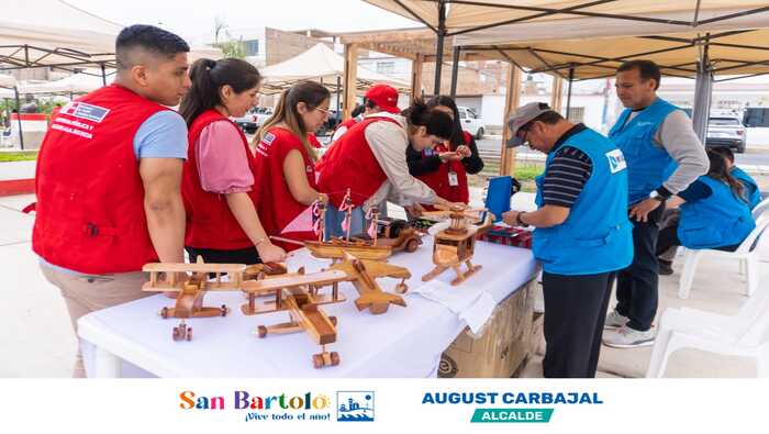 La Municipalidad de San Bartolo, junto al Ministerio de Justicia, realizó la campaña "Defensa Pública a Tu Servicio", brindando acceso gratuito a servicios legales para proteger a las familias.