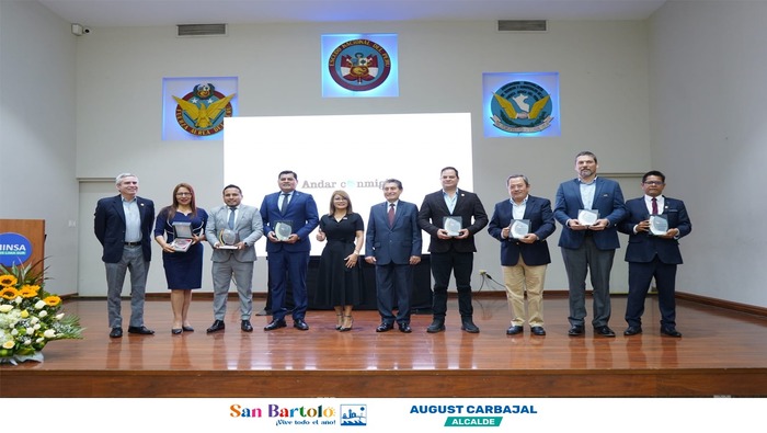 El alcalde August Carbajal fue reconocido en la Reunión Multisectorial de Gestión Territorial para la Salud, por su valiosa contribución y compromiso con el bienestar de los sanbartolinos.