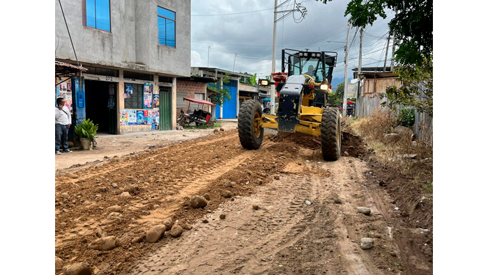 Mejoramiento de vΓas en el prolg. Jorge ChΓ‘vez Cdra. 01 - 05, Barrio Huayco.
