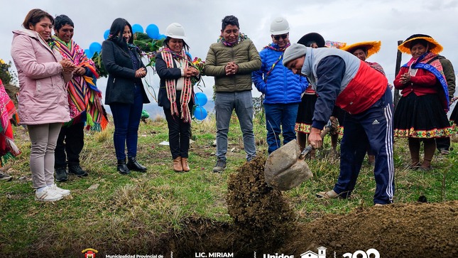 Archivo imagen de Lic. Miriam Hancco dio Inicio a Importante Obra de Sistema de Riego en la Comunidad Campesina de Chumpipata
