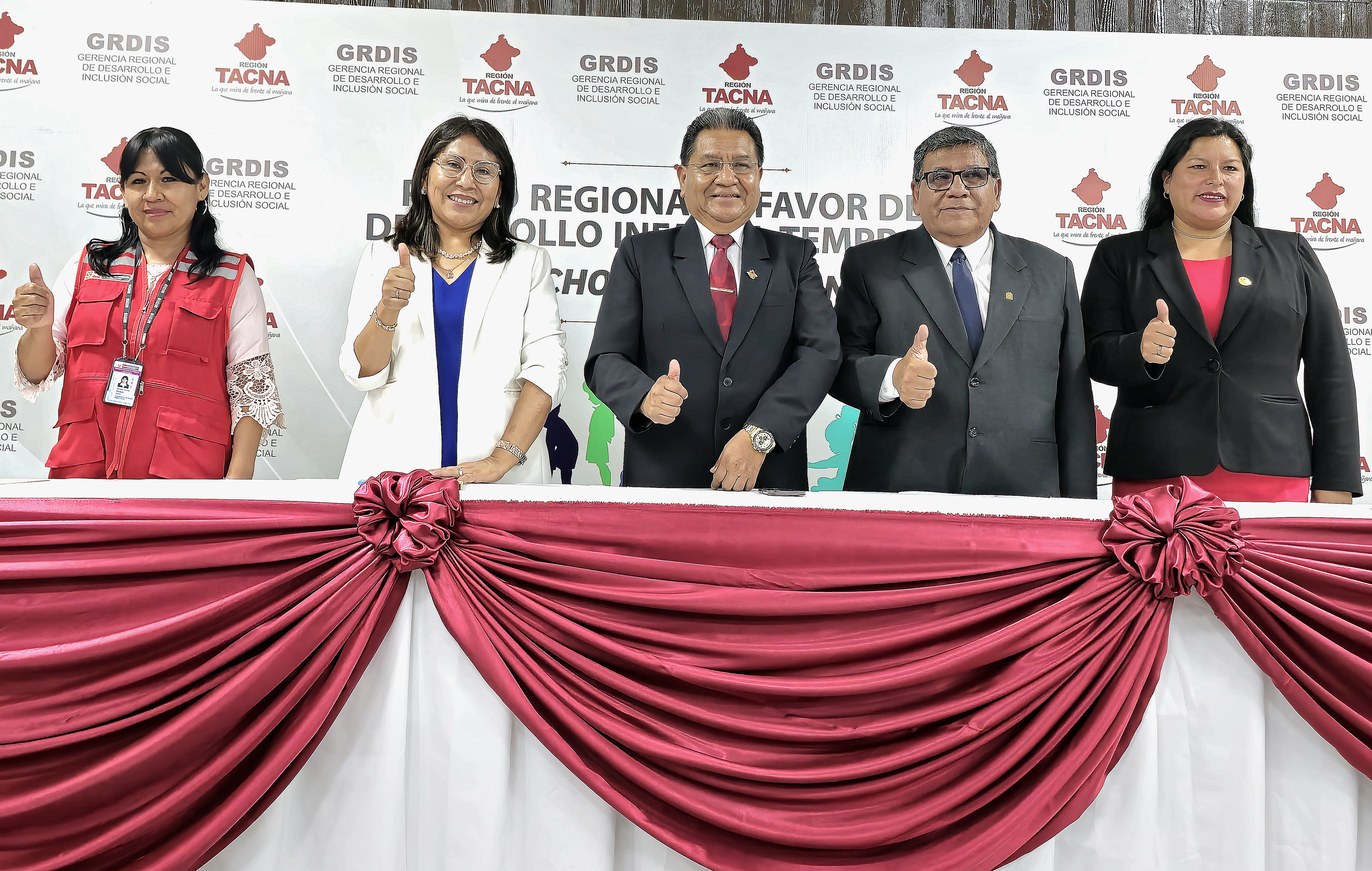 Renuevan compromiso por la niñez