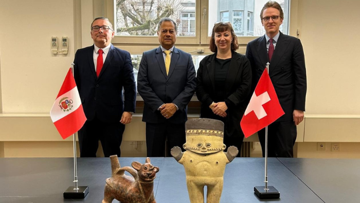 Suiza restituye 9 bienes culturales pertenecientes al Patrimonio Cultural del Perú
