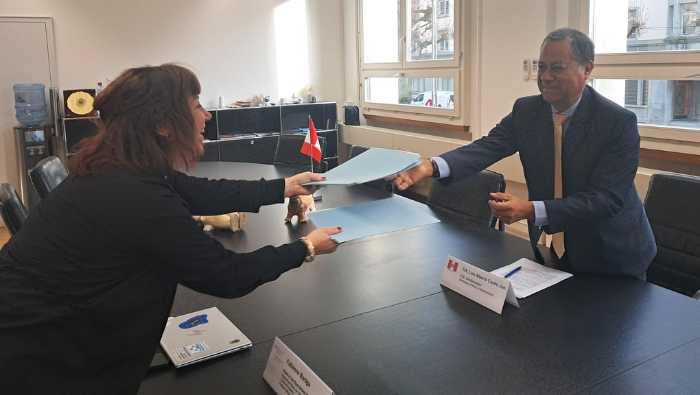 Suiza restituye 9 bienes culturales pertenecientes al Patrimonio Cultural del Perú
