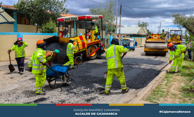 Gracias al liderazgo del Alcalde Provincial de Cajamarca, Joaquín Ramírez, después de décadas logró que Pro Vías Nacional transfiera oficialmente el mantenimiento de la Vía de Evitamiento Sur a la concesionaria Con Vial Sierra Norte.
Este importante logro garantizará una mejora significativa en la transitabilidad y la calidad de vida de los vecinos cajamarquinos, asegurando una infraestructura vial más segura y eficiente.
¡𝗦𝗲𝗴𝘂𝗶𝗺𝗼𝘀 𝘁𝗿𝗮𝗯𝗮𝗷𝗮𝗻𝗱𝗼 𝗽𝗼𝗿 𝗲𝗹 𝗯𝗶𝗲𝗻𝗲𝘀𝘁𝗮𝗿 𝘆 𝗱𝗲𝘀𝗮𝗿𝗿𝗼𝗹𝗹𝗼 𝗱𝗲 𝗻𝘂𝗲𝘀𝘁𝗿𝗮 𝗰𝗼𝗺𝘂𝗻𝗶𝗱𝗮𝗱!
#CajamarcaRenace