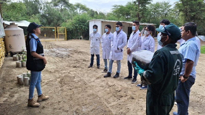 Visita de estudiantes