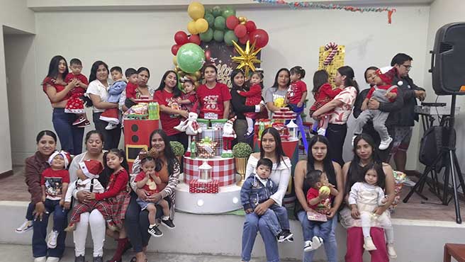 Programa social de ludotecas del sector de 2 de mayo celebra la navidad 2024