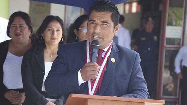 Autoridades aperturan semana cívica por los 40 aniversario de la creación política de la provincia de Huarmey
