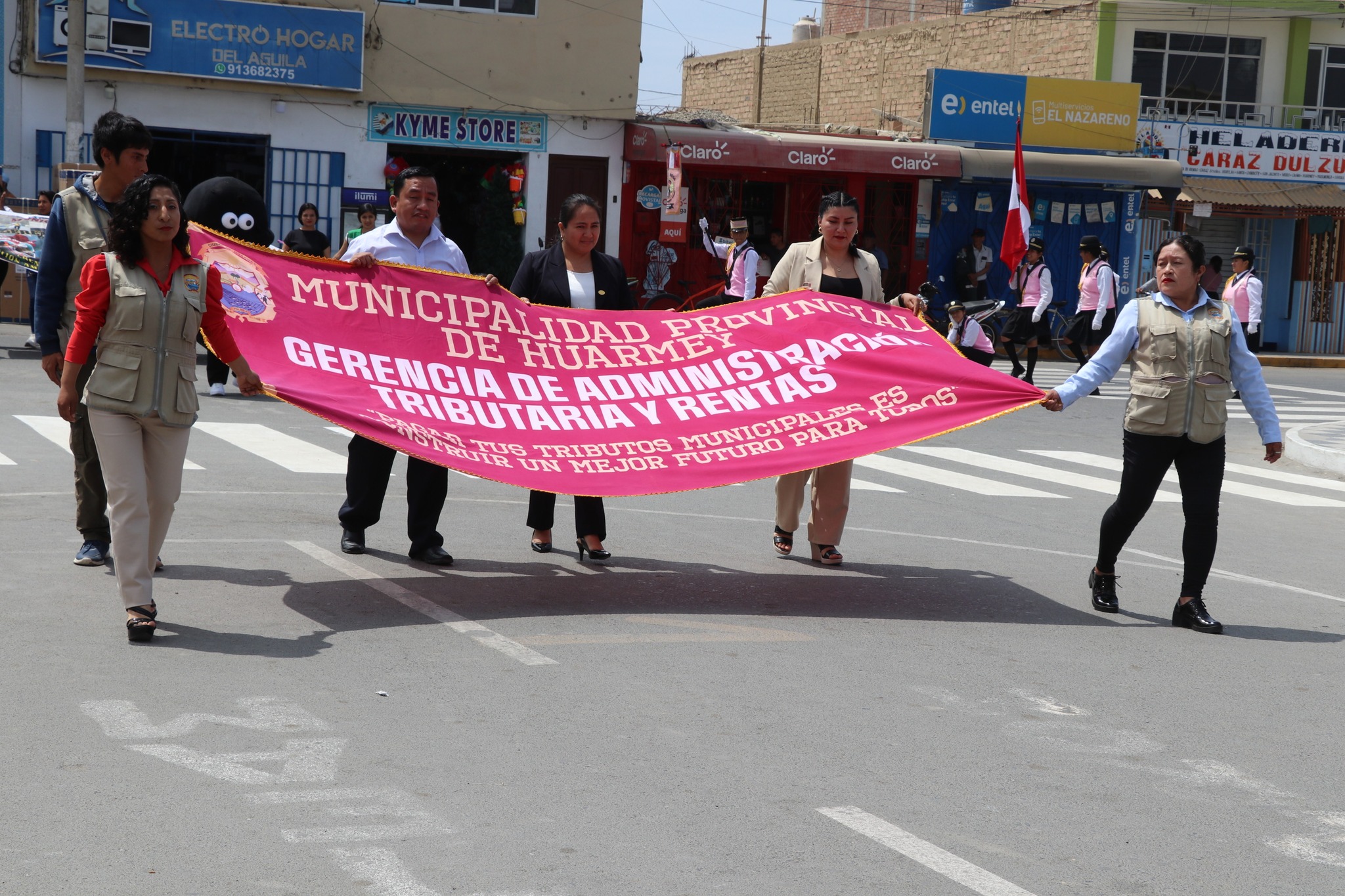 Autoridades aperturan semana cívica por los 40 aniversario de la creación política de la provincia de Huarmey