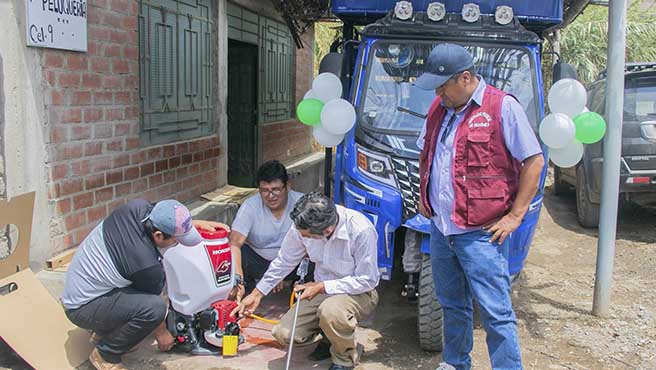 Municipalidad de Huarmey a través del Pro Compite 2024 – I, entrega bienes a la asociación de productores Campo Verde - Malvas
