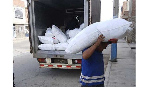 Municipalidad continúa abasteciendo a los comités de “Vaso de leche”  de la provincia de Huarmey