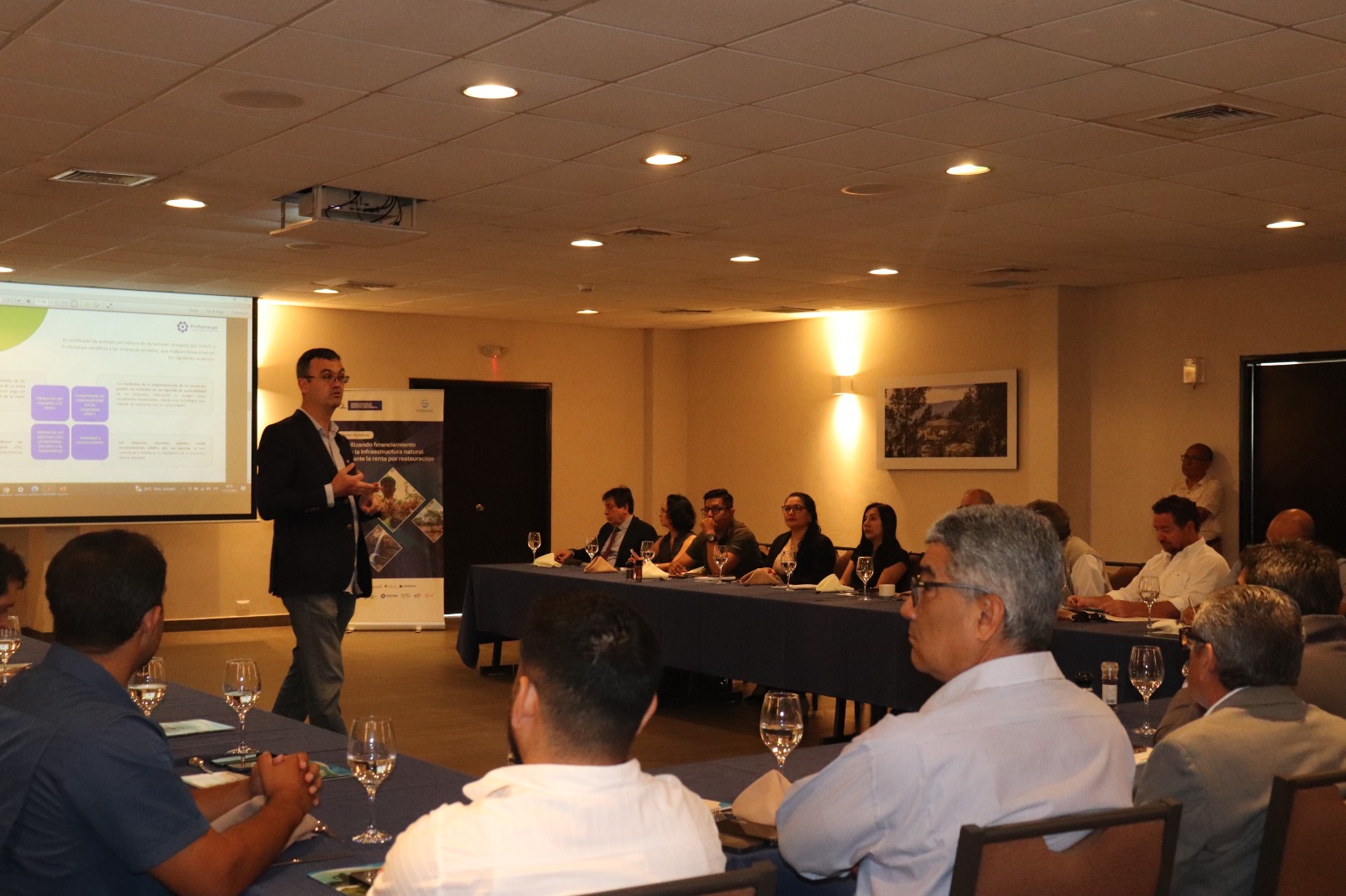 GORE Y FORASAN realizan taller para promover inversiones en proyectos de conservación de bosques en la cuenca Chira Piura