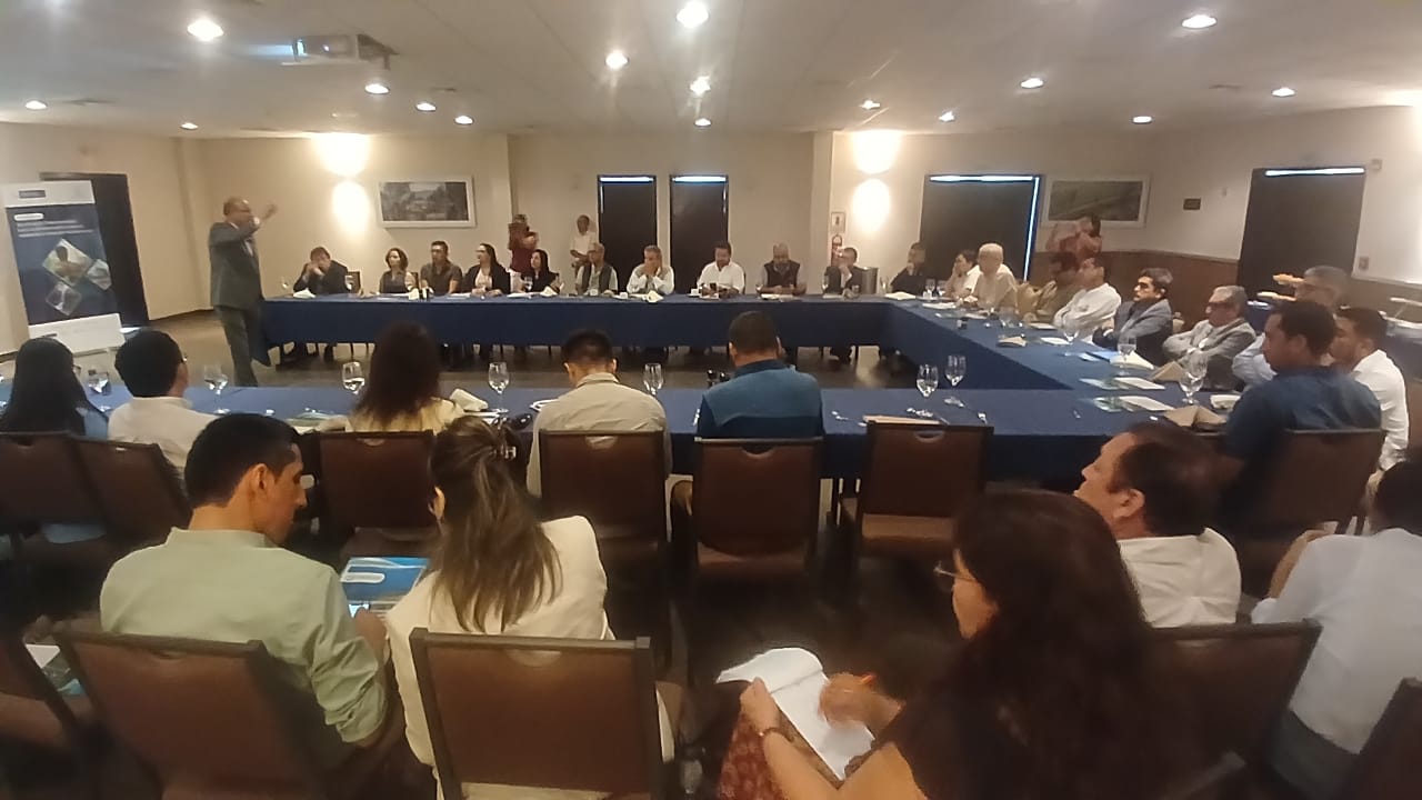 GORE Y FORASAN realizan taller para promover inversiones en proyectos de conservación de bosques en la cuenca Chira Piura