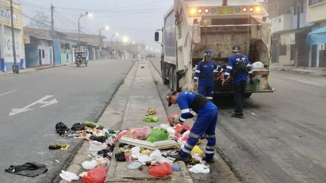 RECOJO DE BASURA