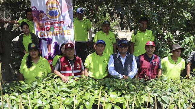 Entrega de bienes a la “Asociación los Agricultores Unidos de Pati” del distrito de Malvas, ganadores del Procompite 2024-I.