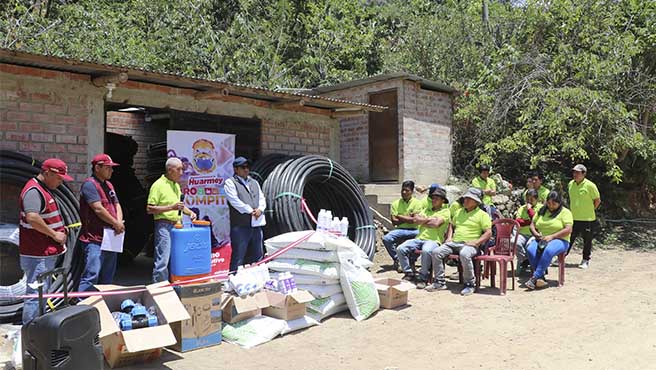 Entrega de bienes a la “Asociación los Agricultores Unidos de Pati” del distrito de Malvas, ganadores del Procompite 2024-I.