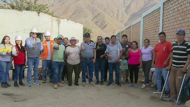 Se colocó la primera piedra para la ejecución de la obra “Mejoramiento del servicio de provisión de agua para riego en el sector Chacapampa.