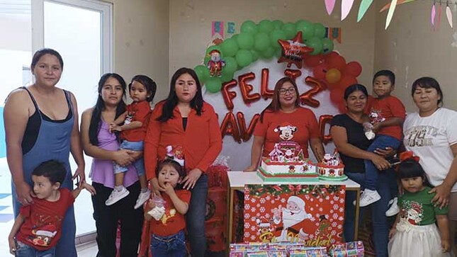 Ludoteca del Asentamiento Humano 9 de Octubre, realizó la llegada de la navidad con Show Infantil y chocolatada