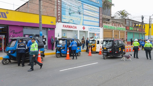 Realizamos 60 operativos junto a la Policía Nacional 🚔 para regular la circulación de mototaxis 🛺 y reforzar la seguridad 👮‍♂️ en Ventanilla.