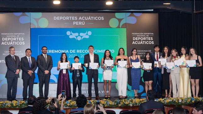 
Nadadores fueron homenajeados en ‘Ceremonia de reconocimiento 2021-2024’