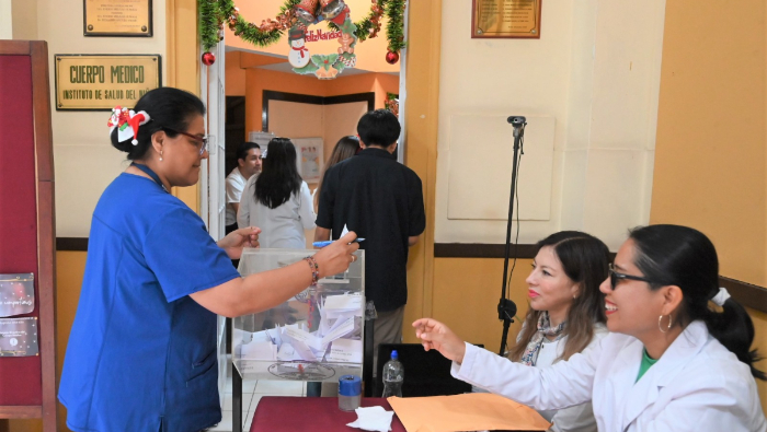 Director General participó en las Elecciones Generales al Consejo Directivo del Cuerpo Médico