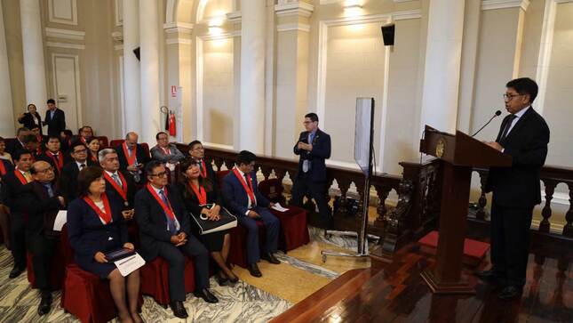 Presidentes-de-Cortes-Exponen-experiencias-y-buenas-practicas-a-sucesores-1