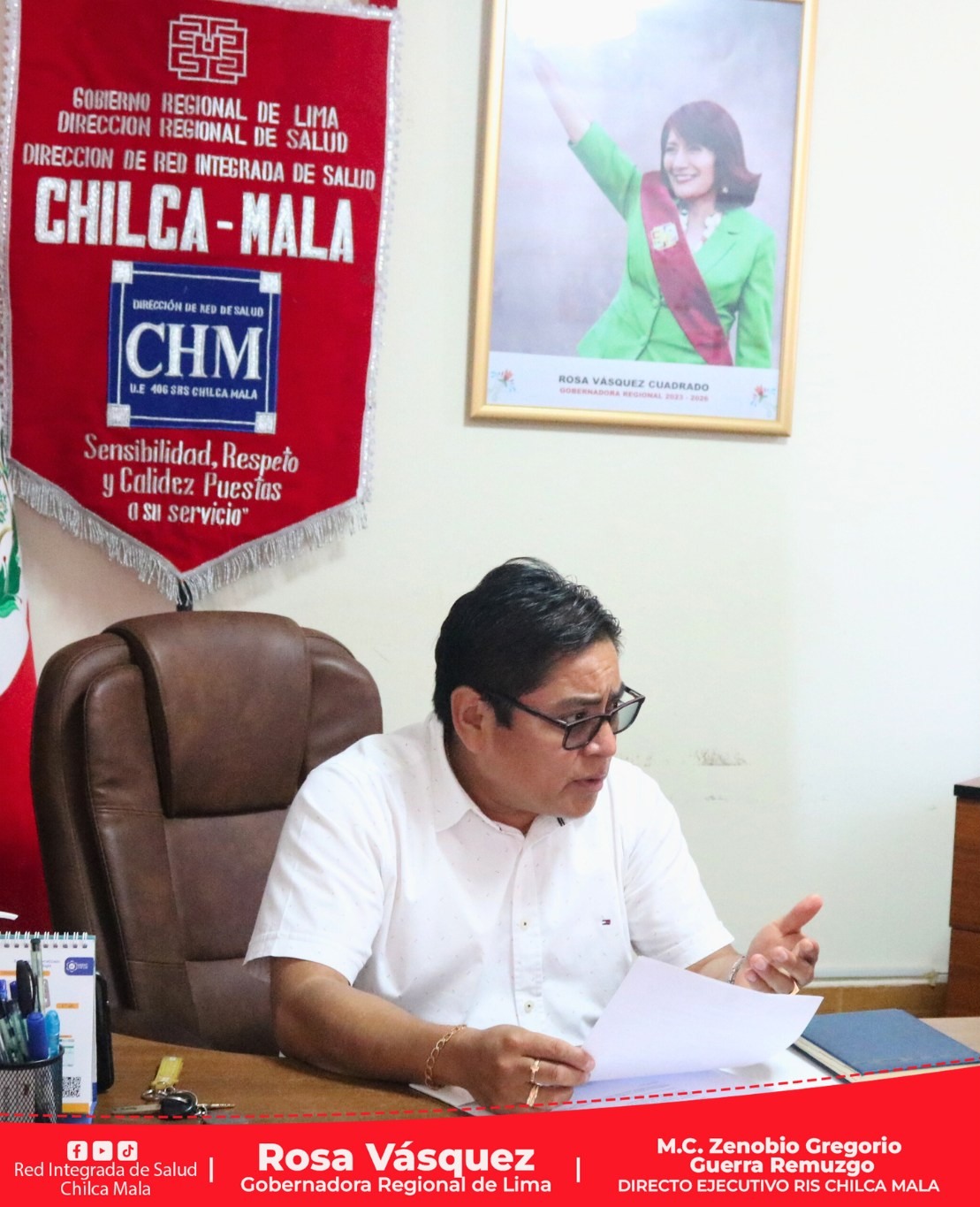 Director Ejecutivo de la RIS Chilca Mala sostiene reunión de coordinación con su equipo de gestión.