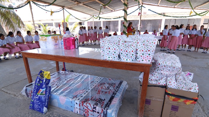 Chocolatada y regalos