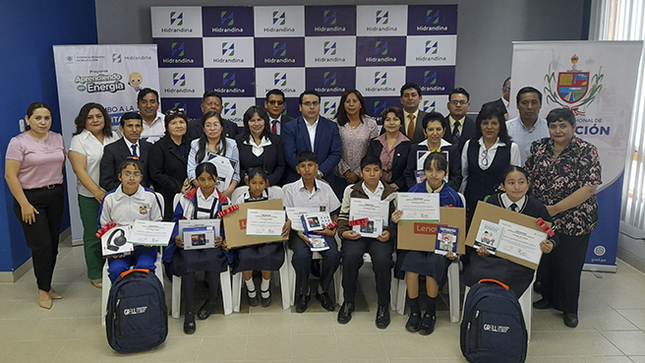 GRELL e Hidrandina reconocen a estudiantes liberteños ganadores del proyecto aprendiendo con energía. 