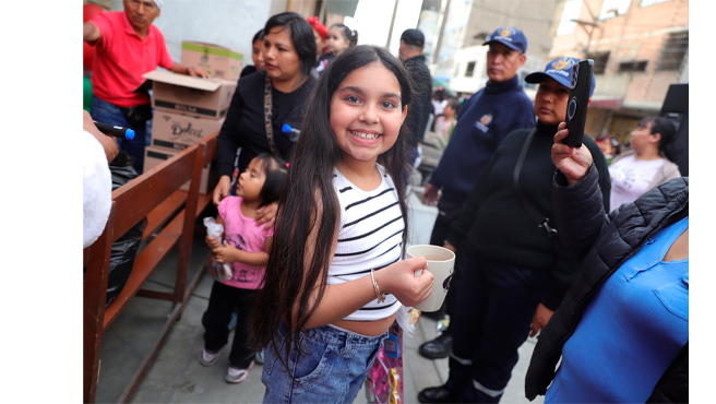 Seguimos trabajando con amor por nuestras familias y llevando momentos especiales a cada rincón de El Agustino. 💛✨