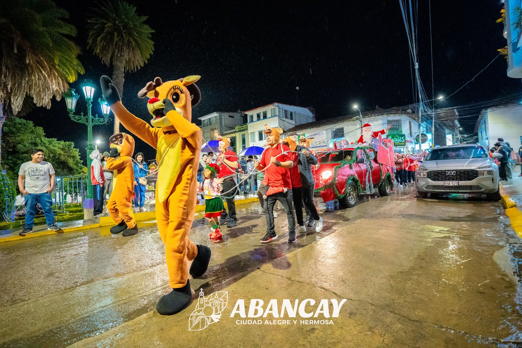 🎄✨ ¡Abancay brilló en el 2do Corso Navideño!
