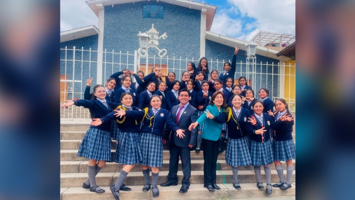 Mariela Ocón y sus amigas del colegio