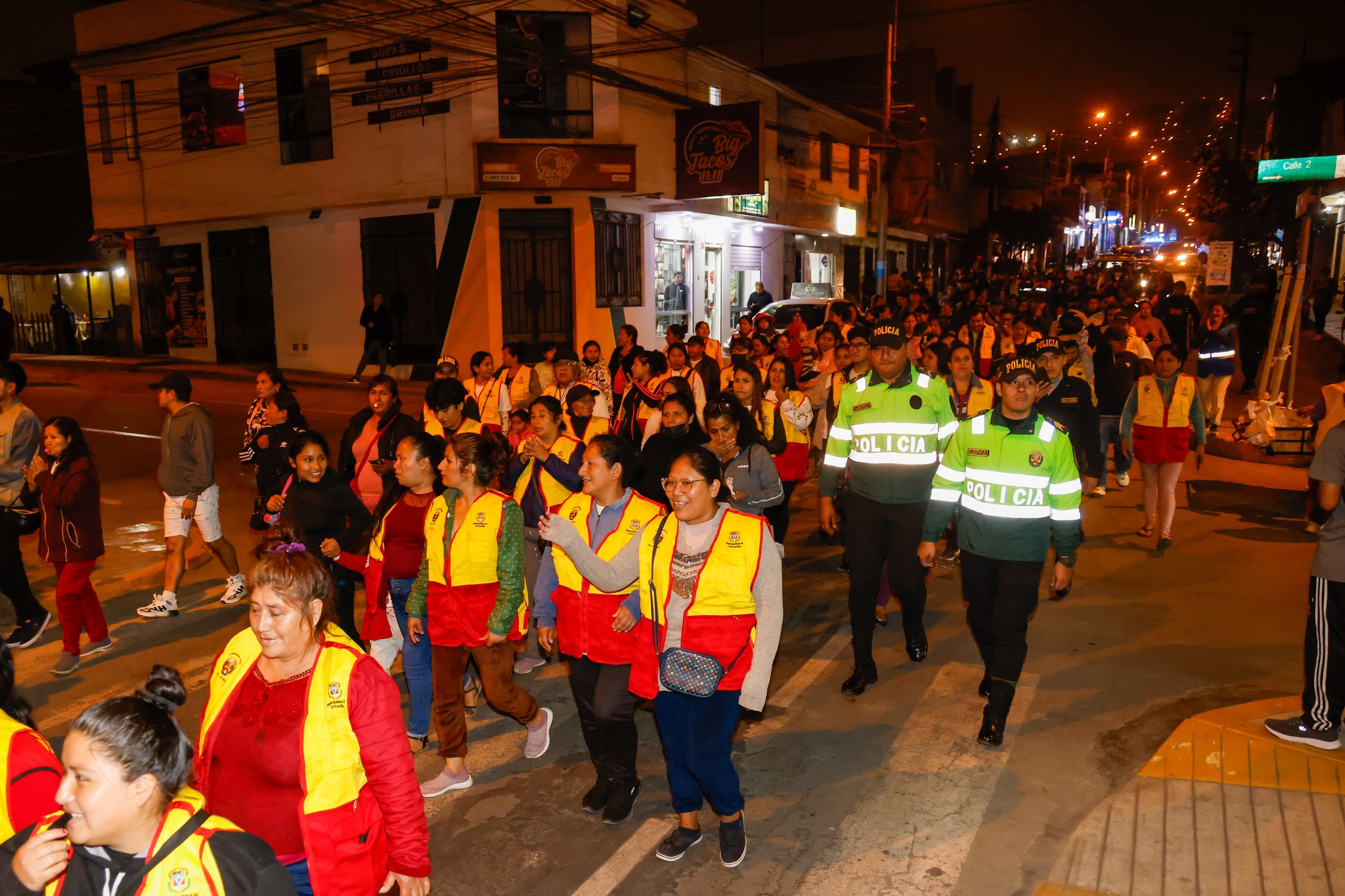 Las 136 juntas vecinales de Ventanilla trabajan con las comisarías para fortalecer la seguridad ciudadana 👮‍♂️🏘️🤝🚔.