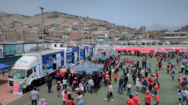 Miles de personas fueron beneficiadas con los servicios gratuitos de salud Minsa Móvil Navideño en Manchay