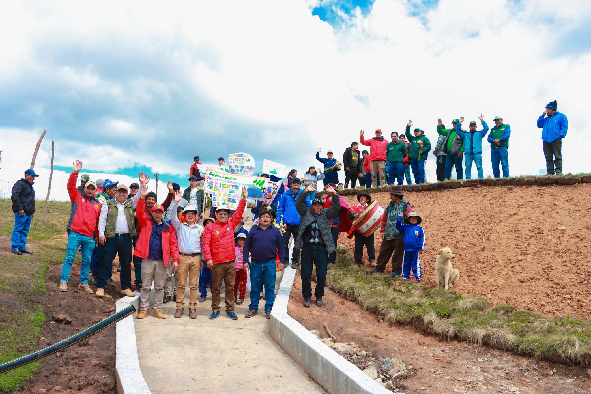 DRA Ayacucho entregó qocha en beneficio de 350 familias de Raymina