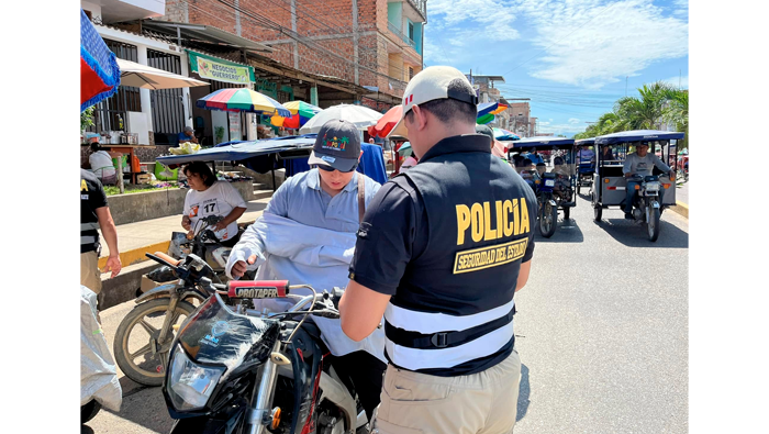 Operativo Inopinado Denominado "Receptaciรณn de vehรญculos en el jr. Tahuantinsuyo Cdra. 05 - 08"