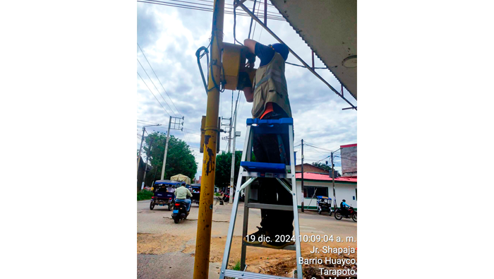 MPSM realiza trabajos de mantenimientos y reparaciΓ³n de semΓ‘foros.