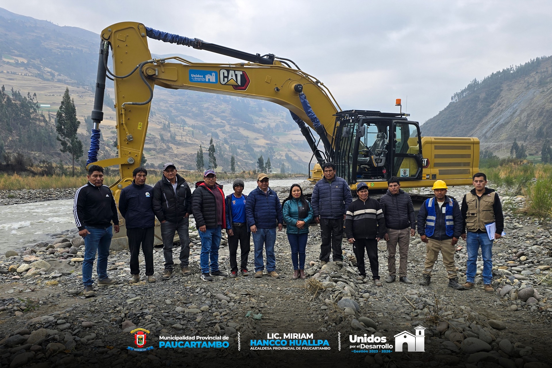 Archivo imagen de Por la Seguridad de los Paucartambinos: Se viene realizando la Descolmatación del Río Mapacho