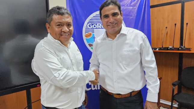 Alcalde Sigifredo Zárate y gobernador Luis Neyra.