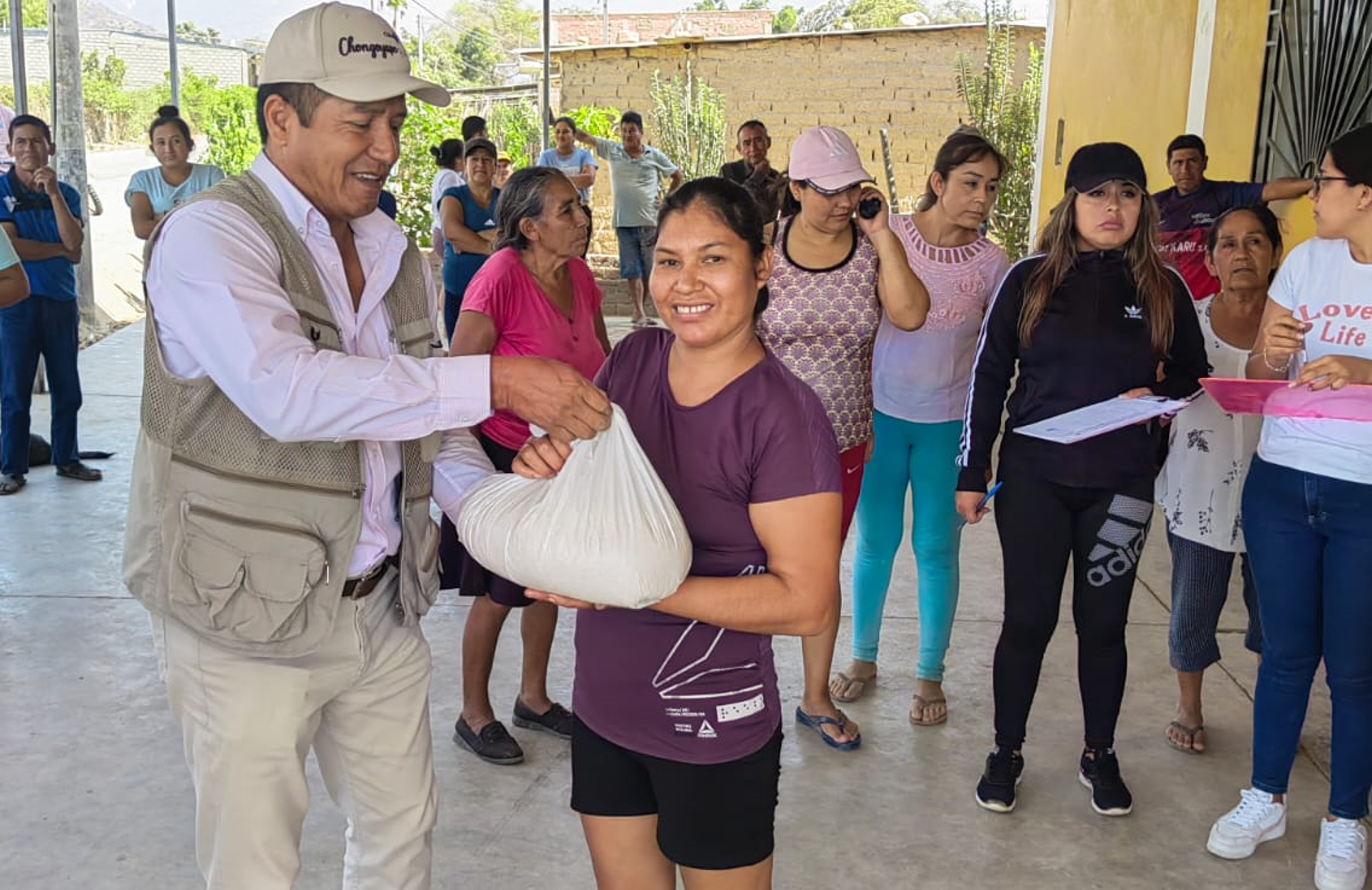 Archivo JPG de la donación de arroz en caseríos.