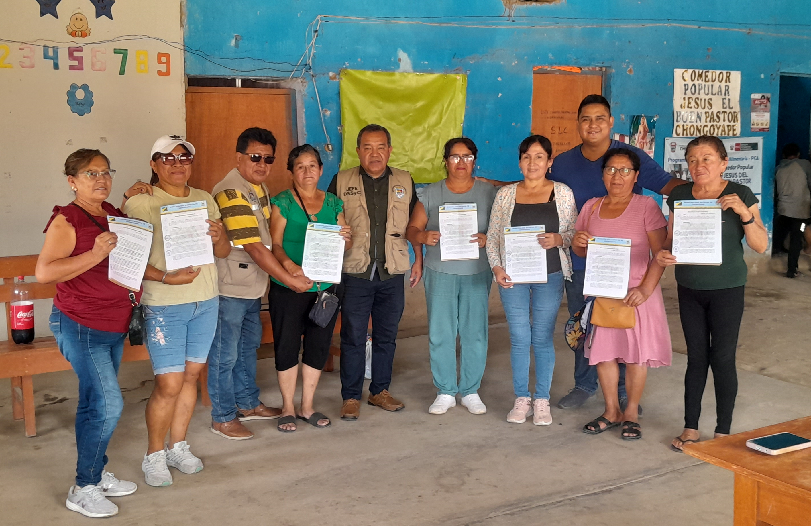 Archivo JPG de la entrega de resoluciones a comedores.