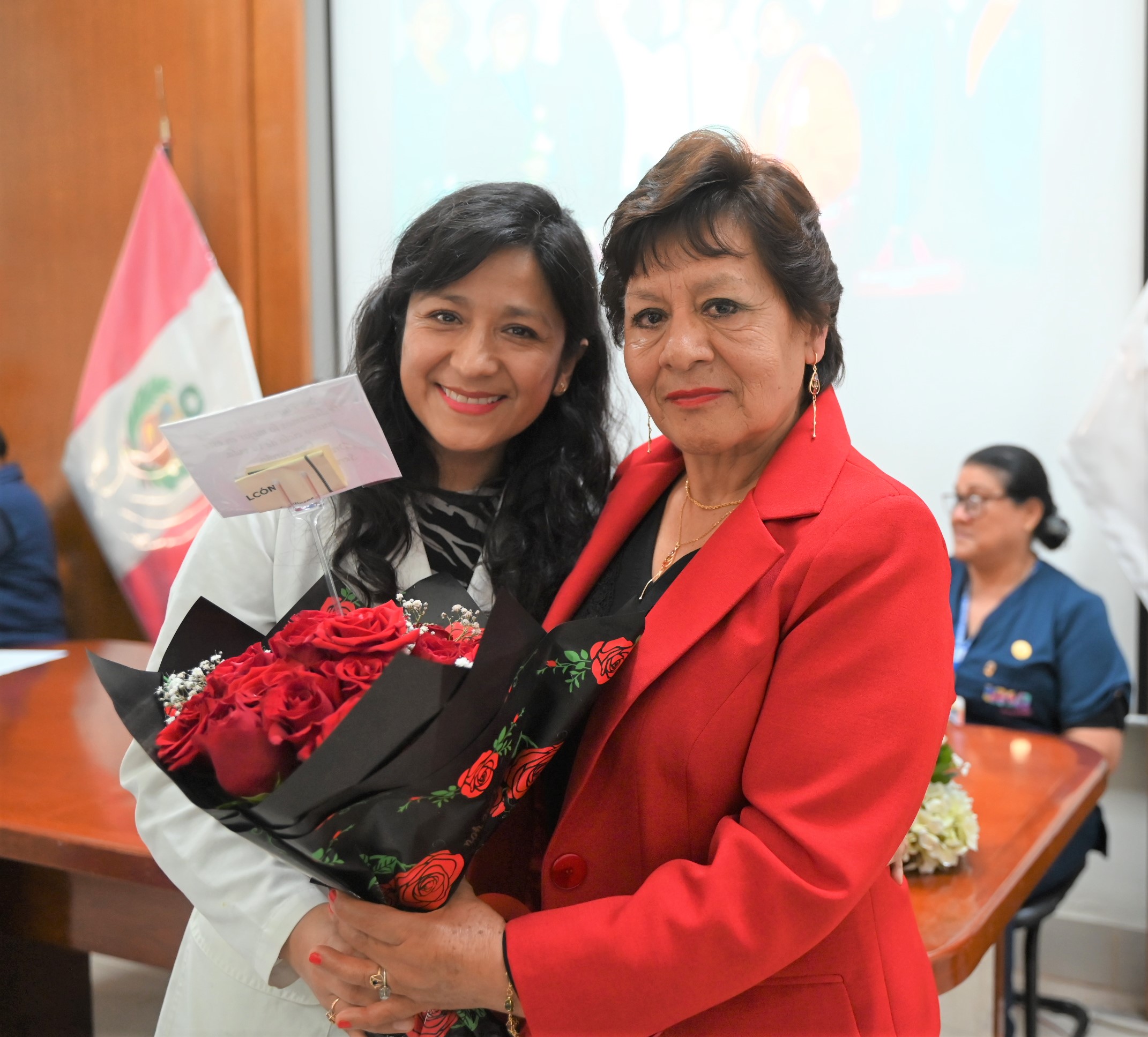 CEREMONIA RECONOCIMIENTO SRA. FLOR ESMILDA PORRAS - INSN 