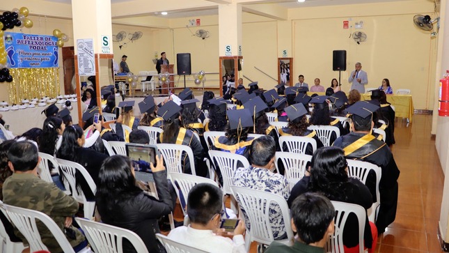 clausura del taller de reflexología organizado por la municipalidad provincial de Huaral 
